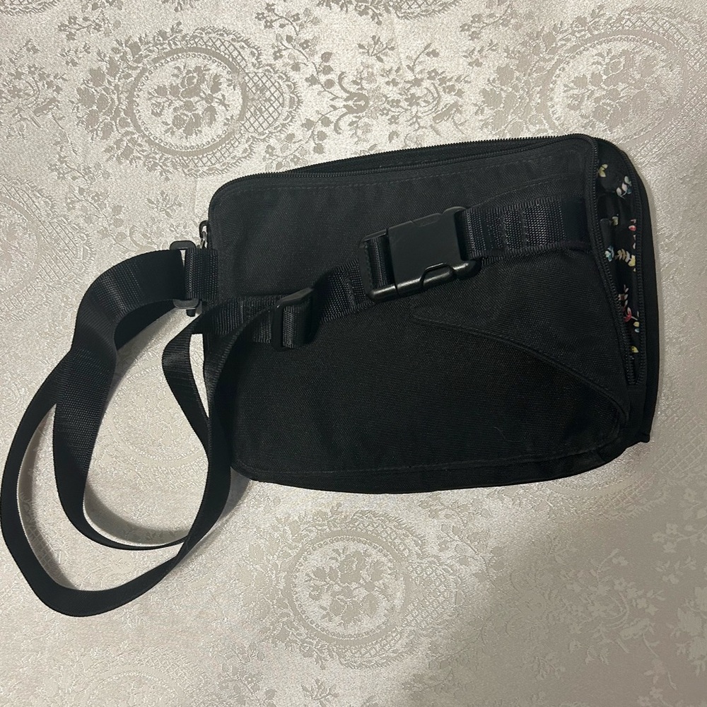 Vera Bradley Ultralight Nylon Belt Bag - Picture 3 of 4